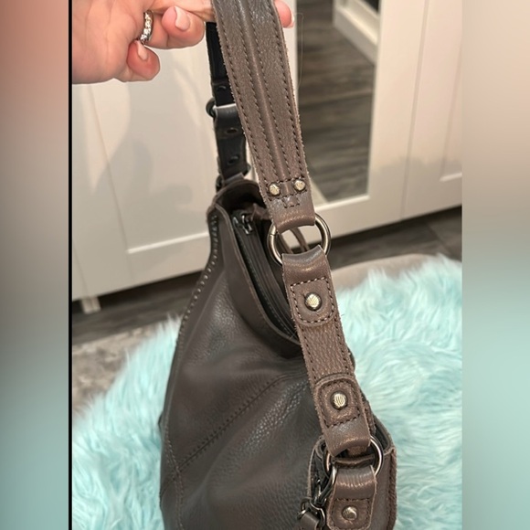 The Sak Gray Studded Leather Shoulder Bag Large Size Like New! FIRM 70% OFF - Picture 8 of 10